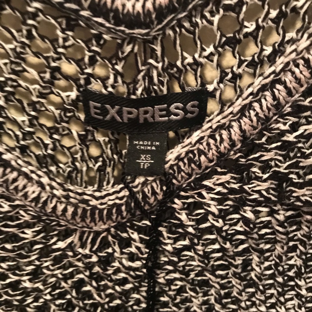 EXPRESS KNIT TOP XS NWOT - Picture 2 of 7